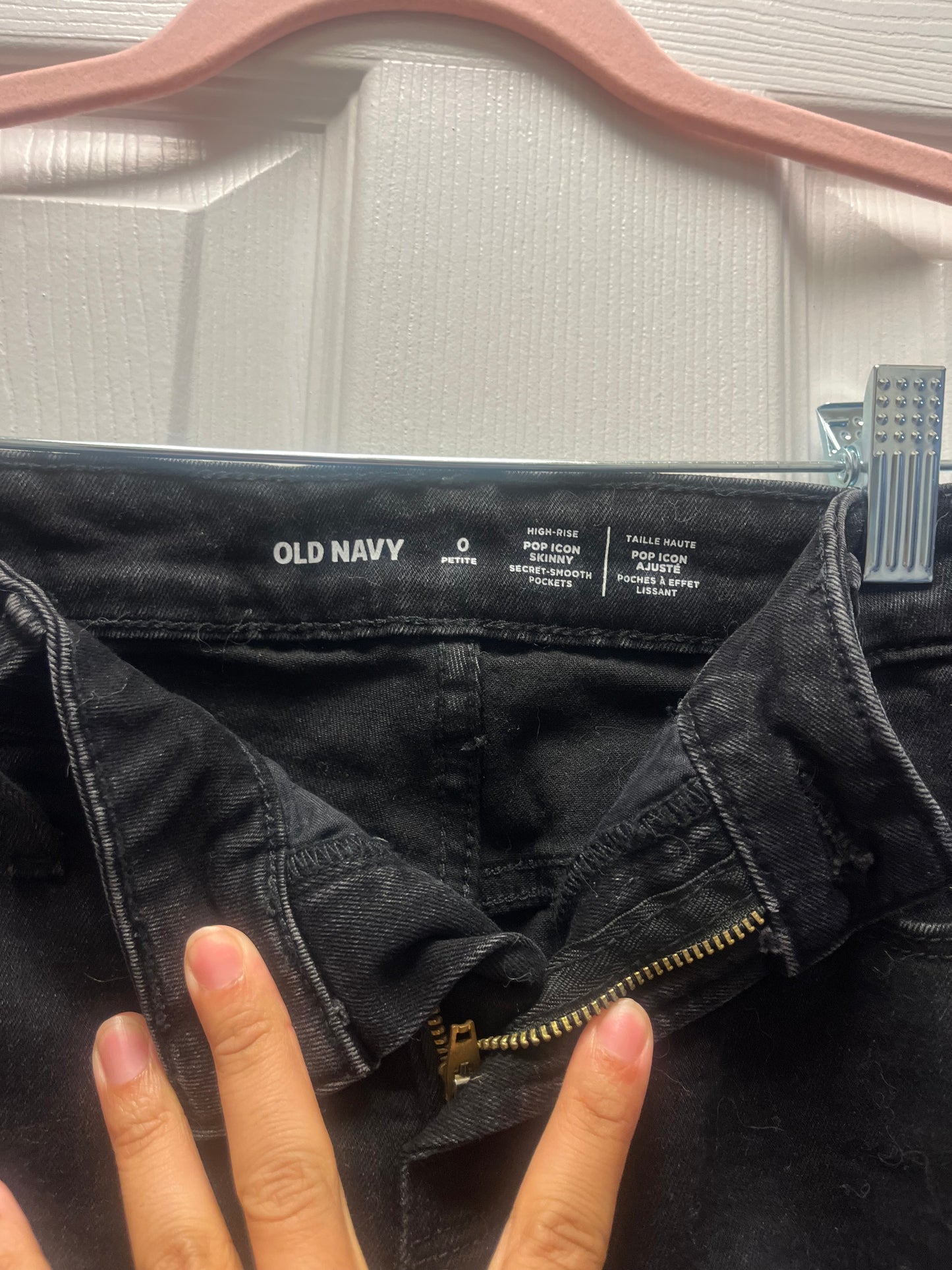 Old Navy Distresses Black Jeans Sz 0