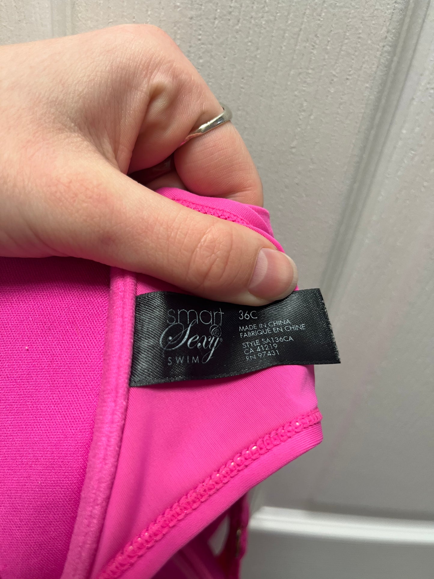 Fuschia Bikini Top Sz 36c