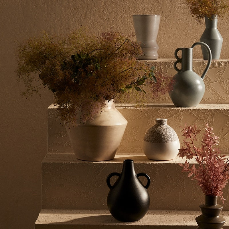 Modern Terracotta Vase, Medium - BLACK or CREAM