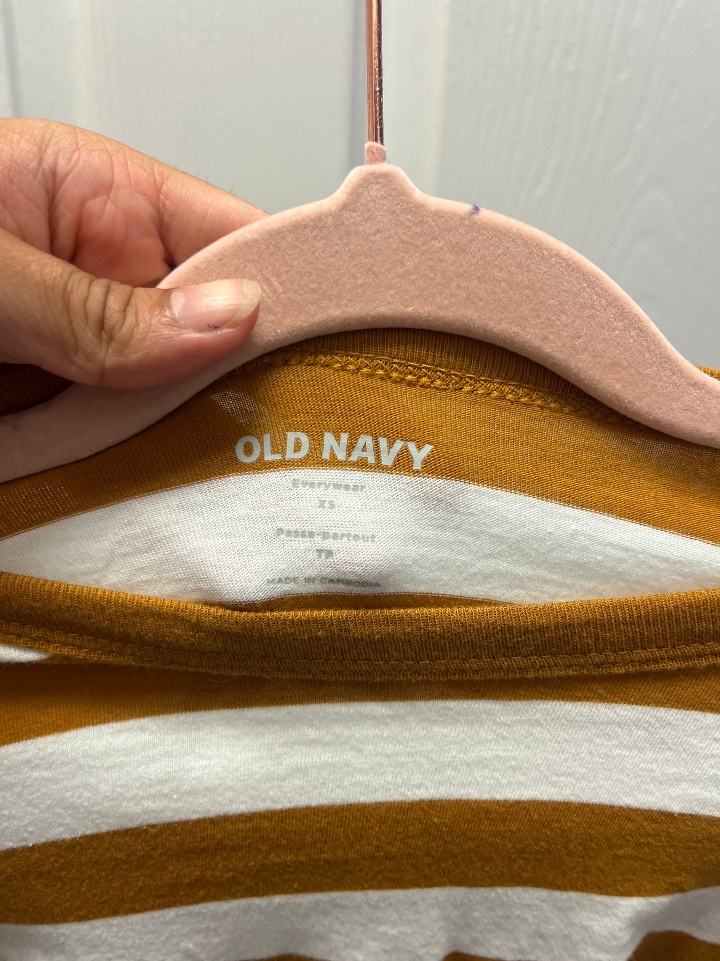 Old Navy T-Shirt XS