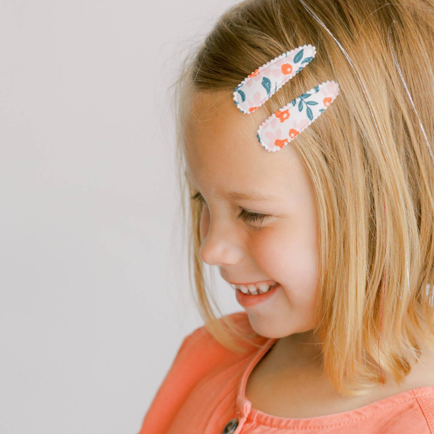 Daphne Blue & White Floral Hair Clips