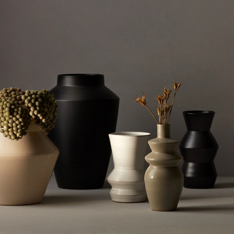 Modern Terracotta Vase, Medium - BLACK or CREAM