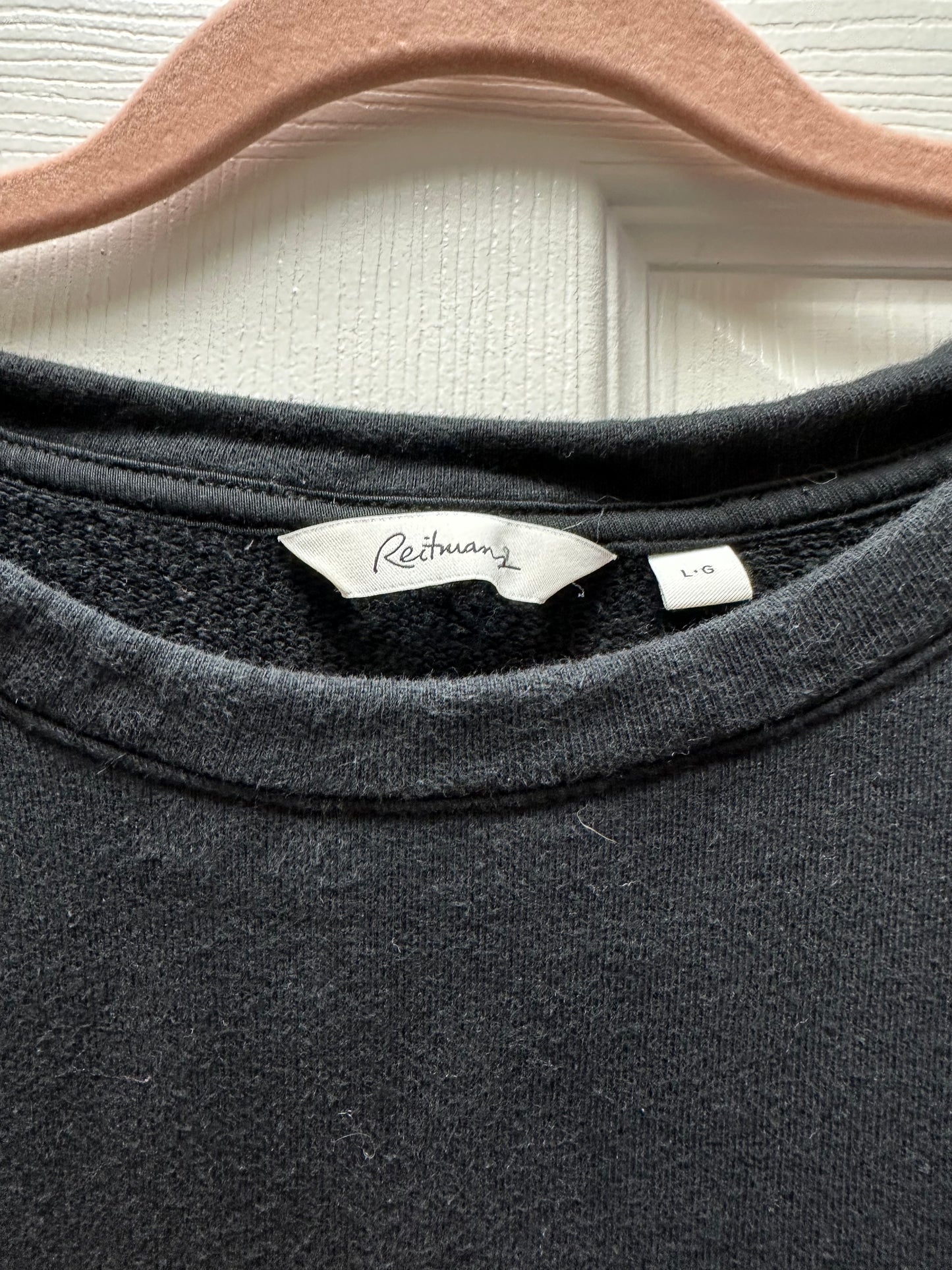 Reitman’s B&W Black Sweatshirt Sz L