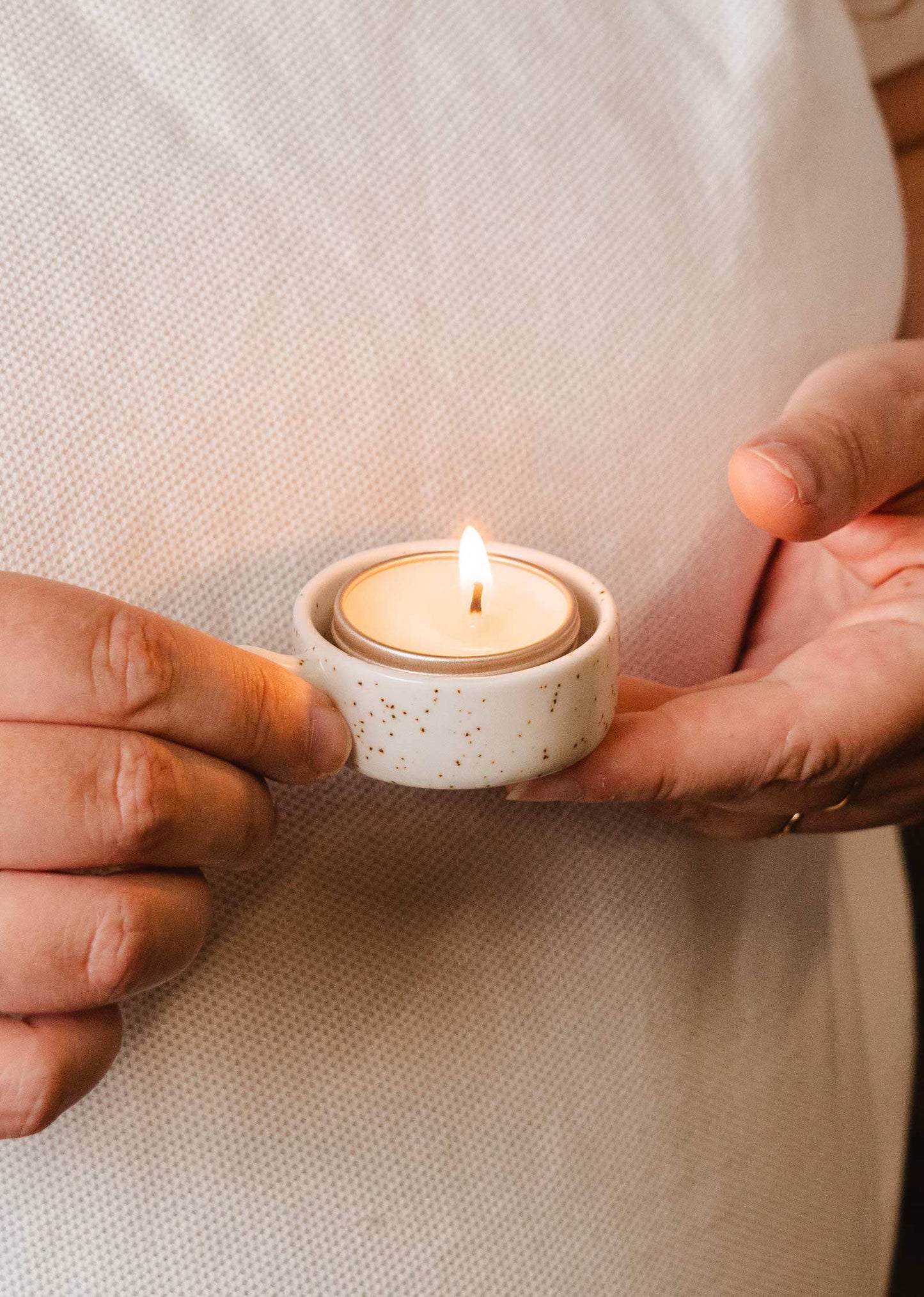 Tealight holder