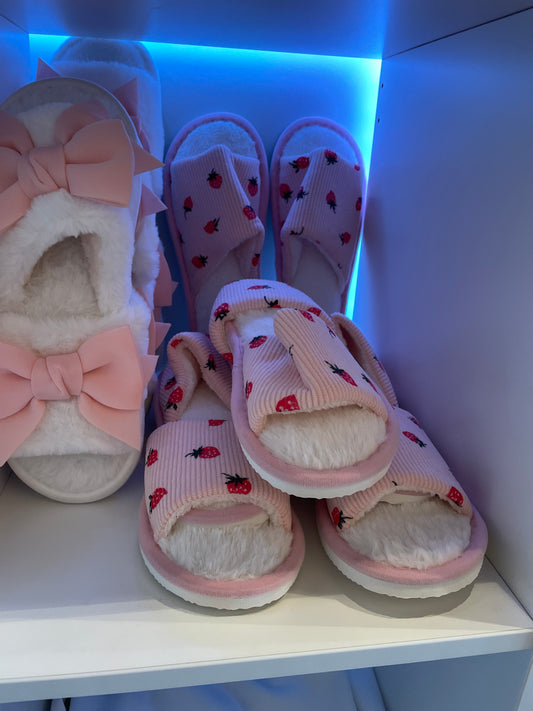 Slippers - Strawberry or Pink Bow