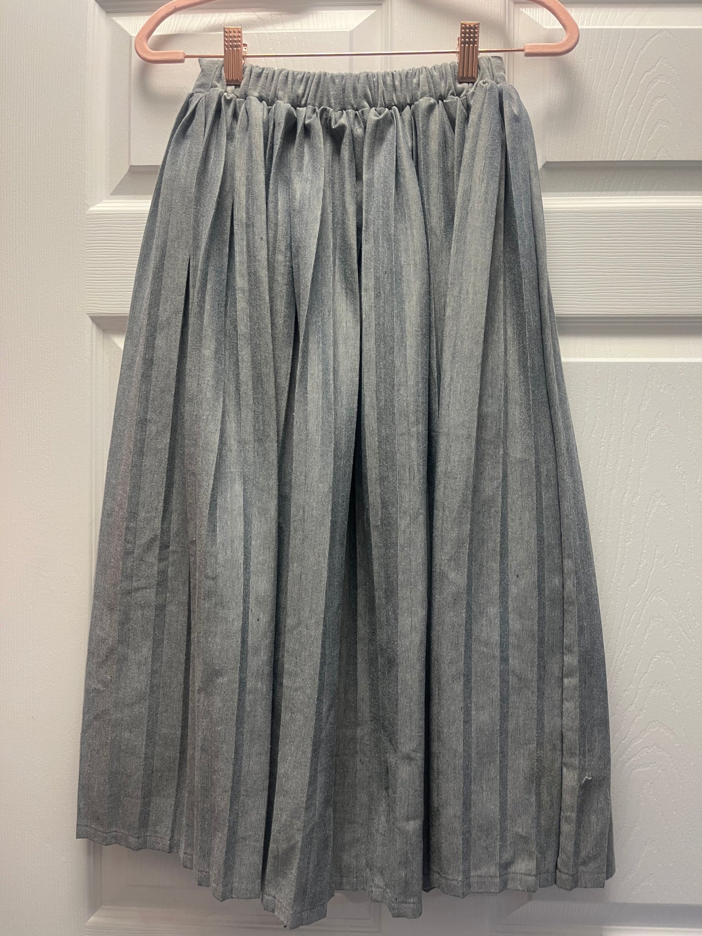 Queensbop Pleated Skirt Sz S