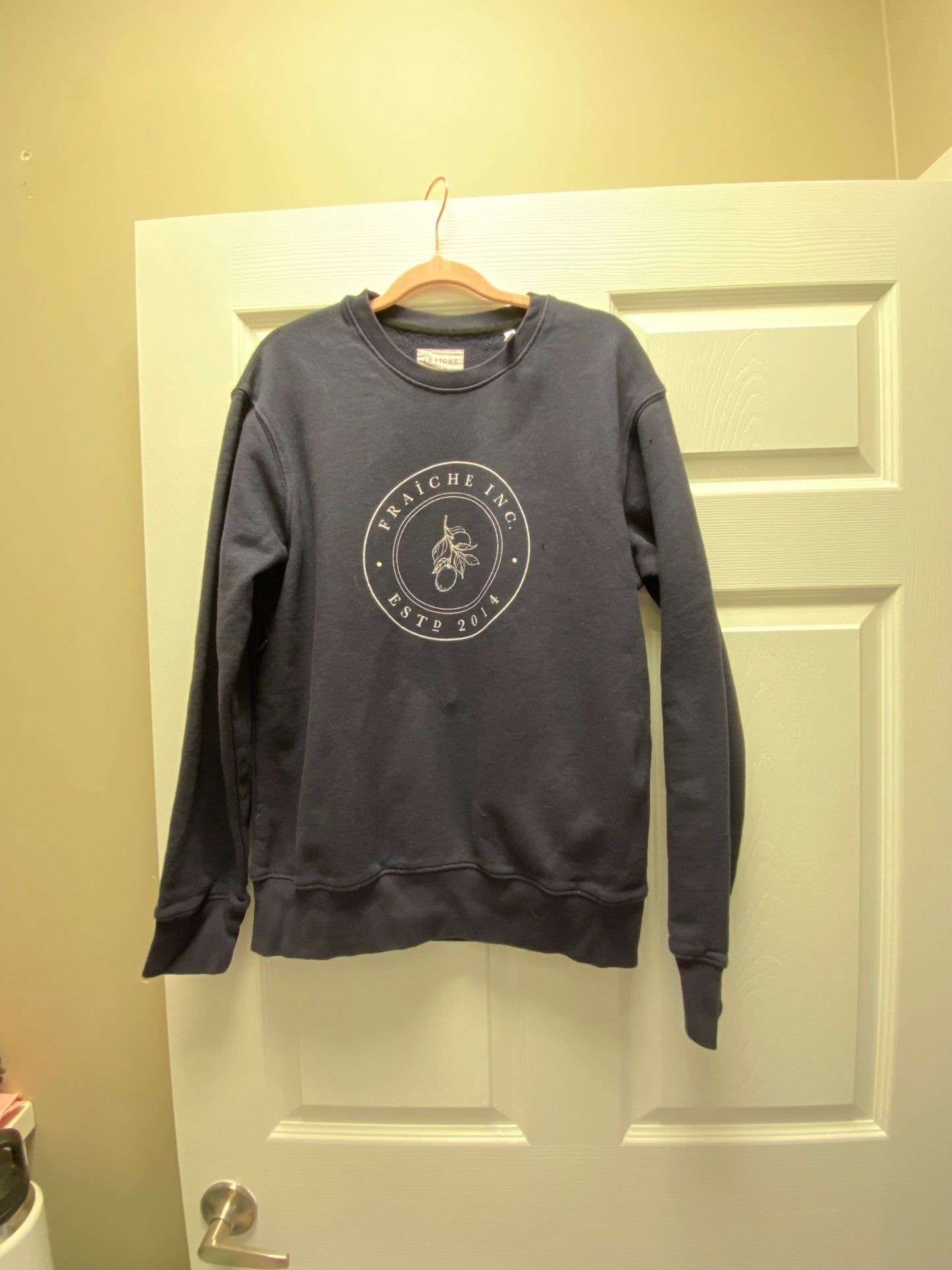 Fraiche Navy Crest Sweatshirt Sz S