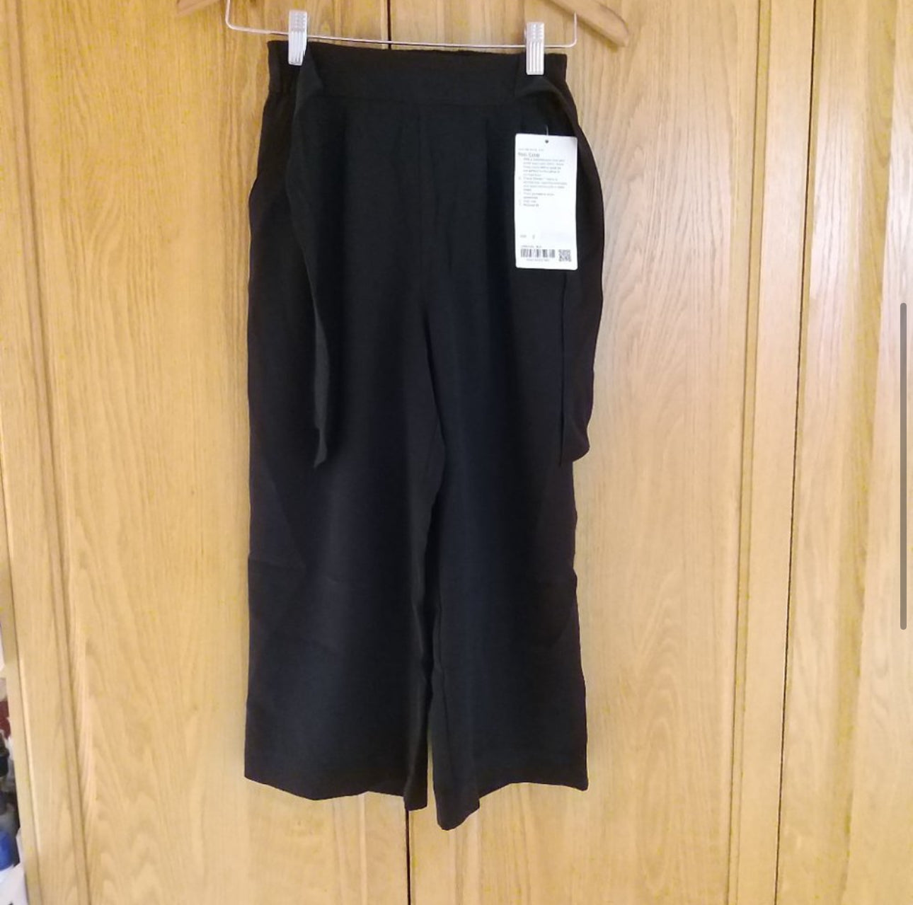 Lululemon Noir Crop Wide Leg Black Pants Size 2 NWT