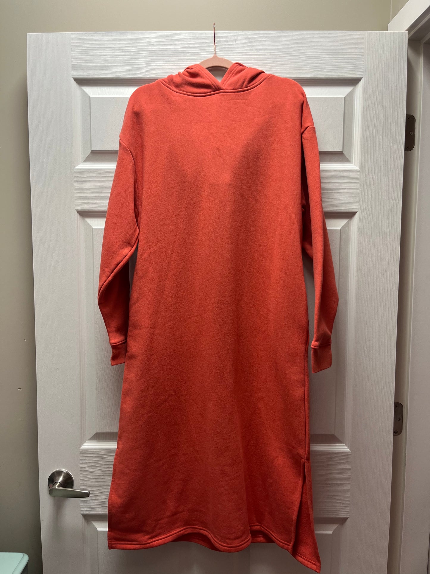 S&T Ava Hoodie Dress Sz S NWT