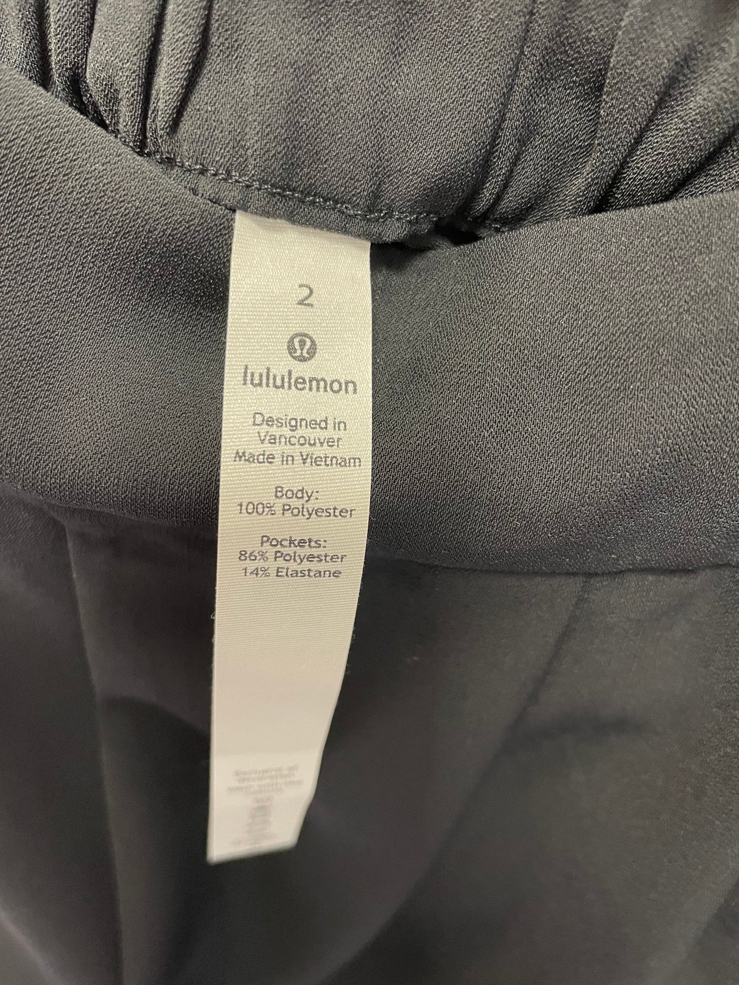 Lululemon Noir Crop Wide Leg Black Pants Size 2 NWT