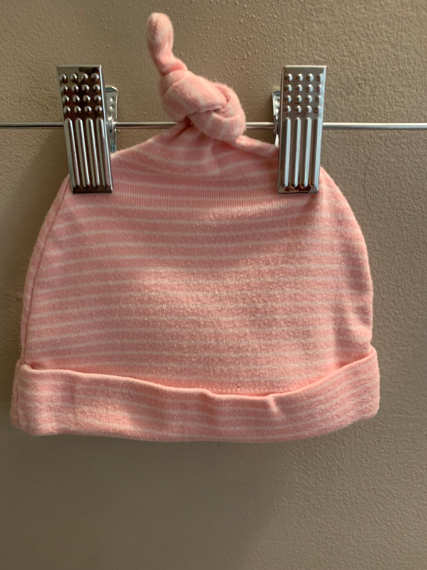 Pink Stripe Baby Gap Newborn Hat Sz 0-3 months