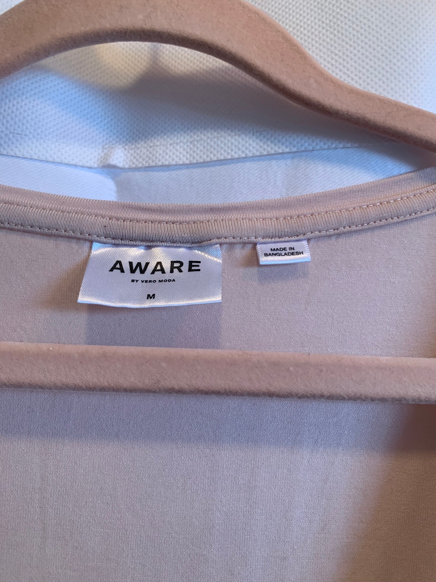 Aware by Vera Moda T-Shirt Sz Medium