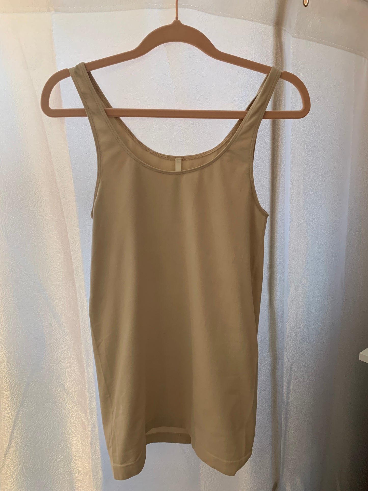 Babaton Nude Tank in M/L