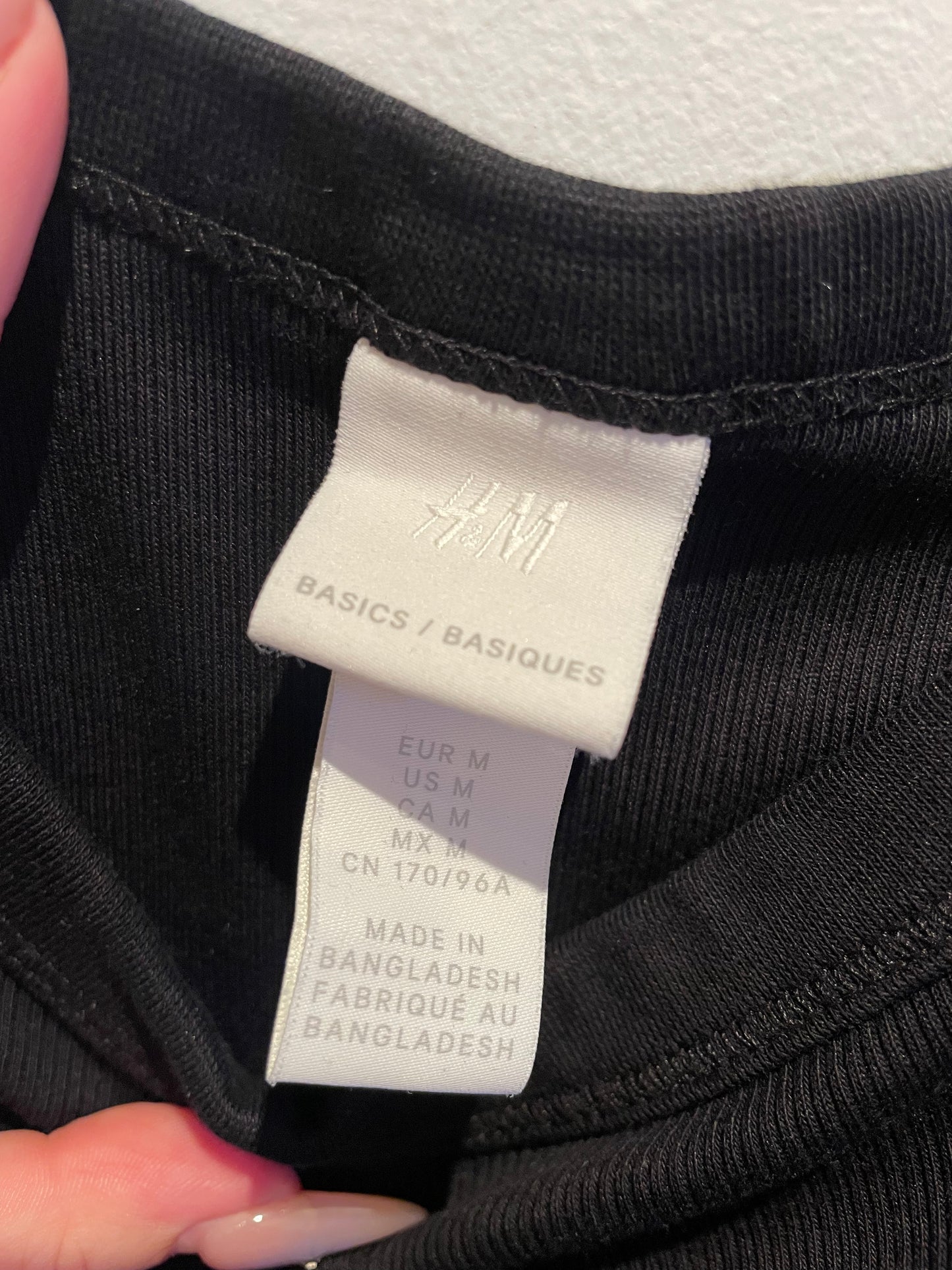 H&M Basics Black Tank Top. Size Medium.