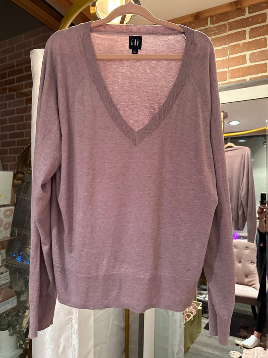 Gap Lavender V-Neck Sweater - Size X-Large