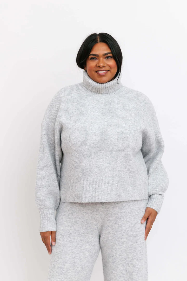 LOREN TURTLENECK SWEATER IN LIGHT HEATHER GREY - VARIOUS SIZES