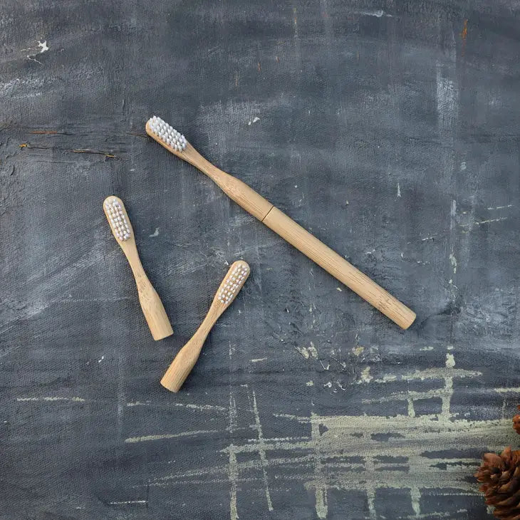 Refillable Bamboo Toothbrush (Canada only) | 2 Refills