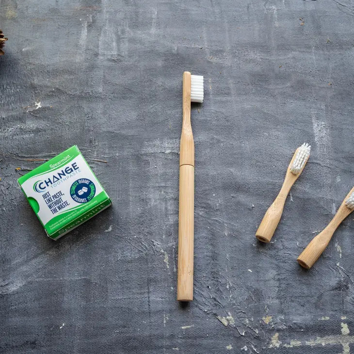 Refillable Bamboo Toothbrush (Canada only) | 2 Refills