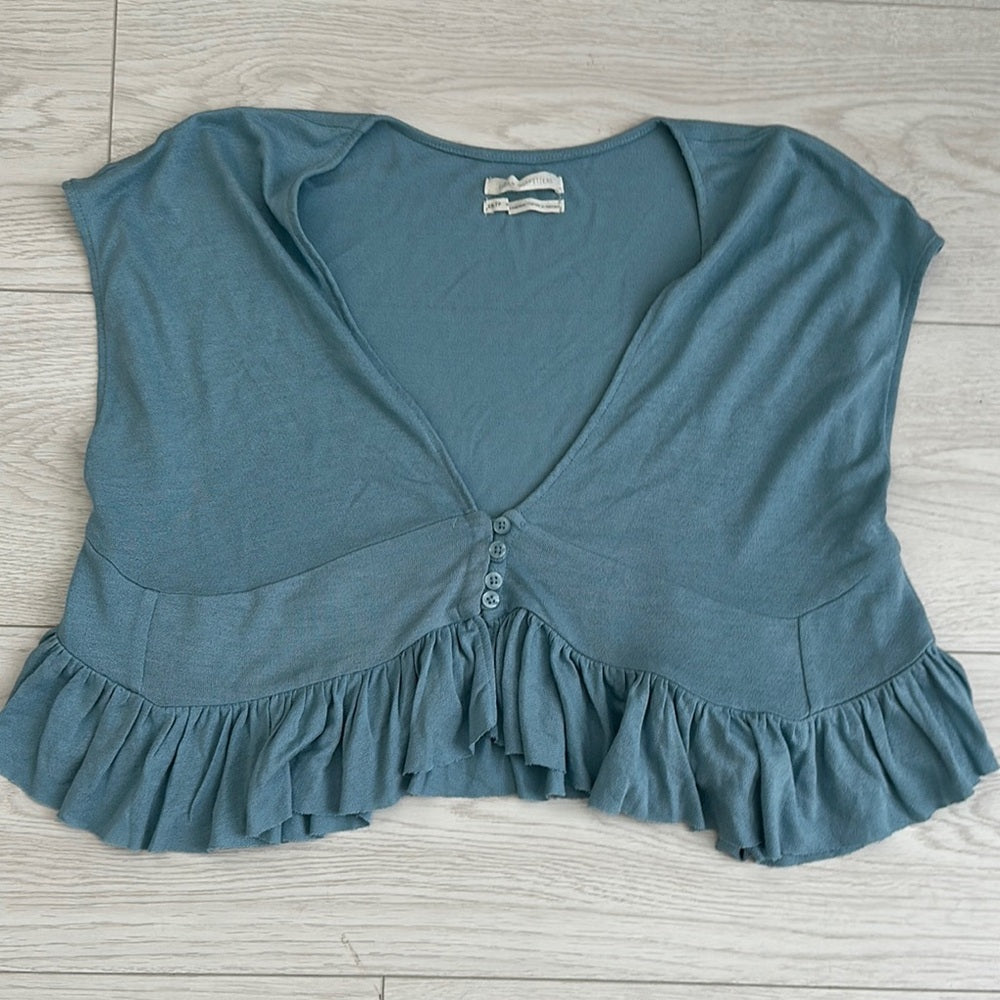 Urban Outfitters Cap Sleeve button up blouse Size Small/Med