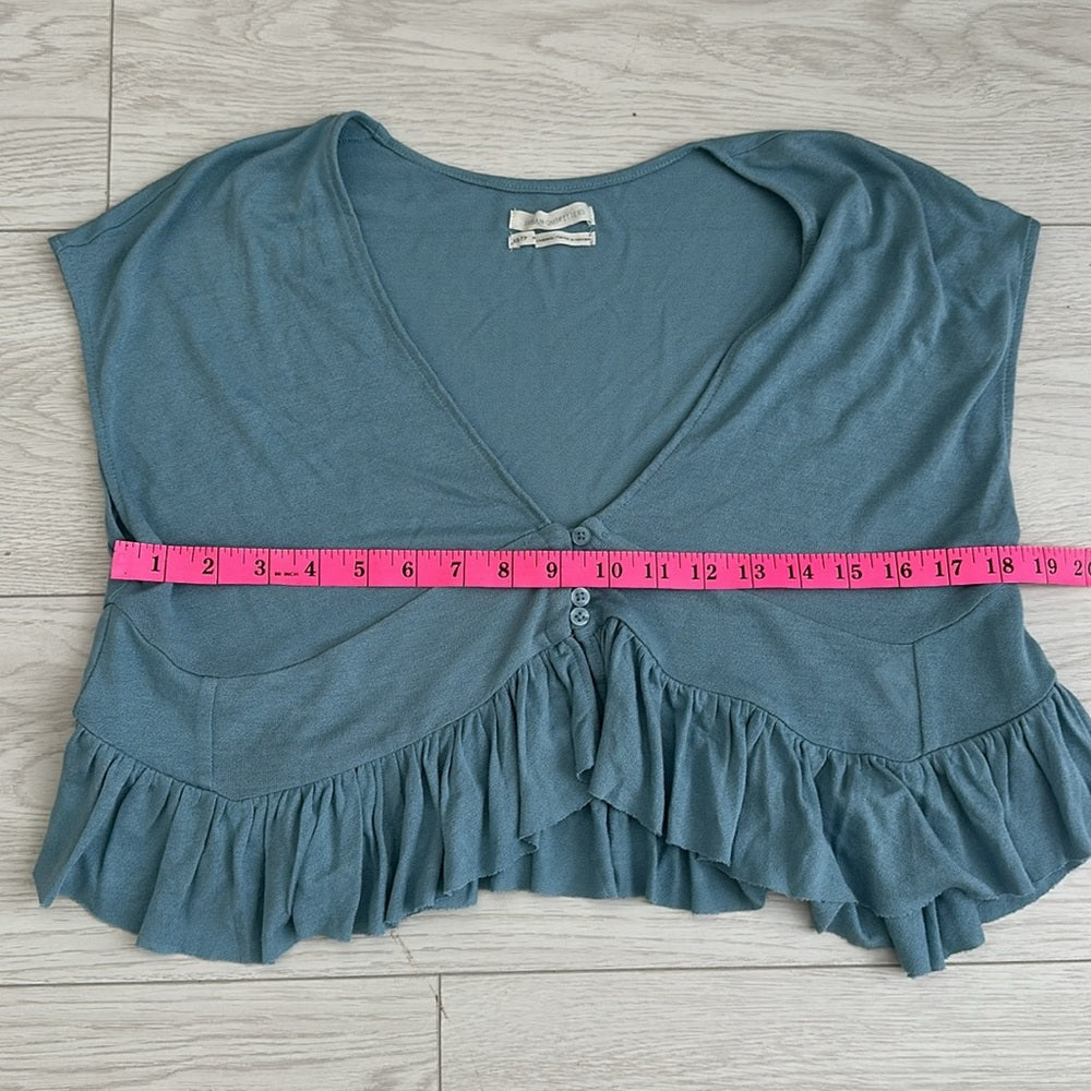 Urban Outfitters Cap Sleeve button up blouse Size Small/Med
