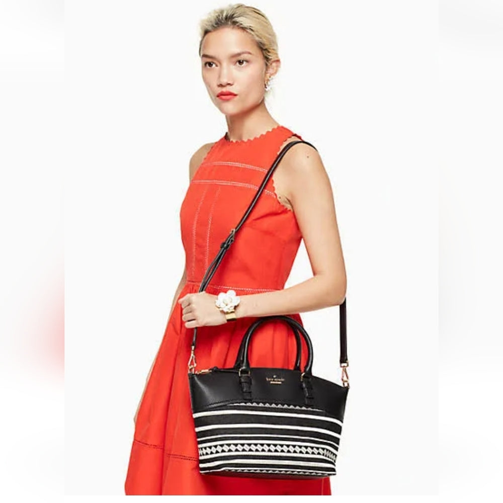 KATE SPADE LEATHER SATCHEL WITH CROSSBODY STRAP!