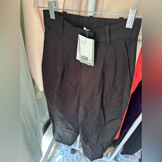 H&M Black Viscose Blend Pants US Size 0