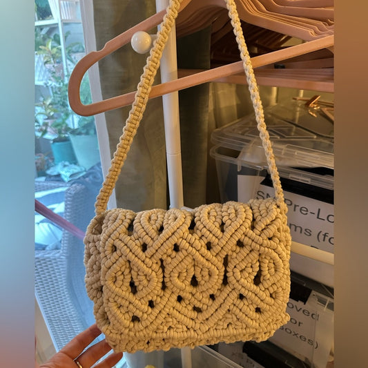 Handcrafted Beige Macramé Shoulder Bag