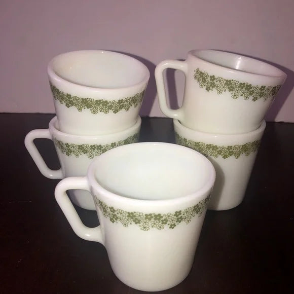 Vintage Pyrex Green Design Coffee Cups /Mugs (4) Bowls (4), 1 Plate